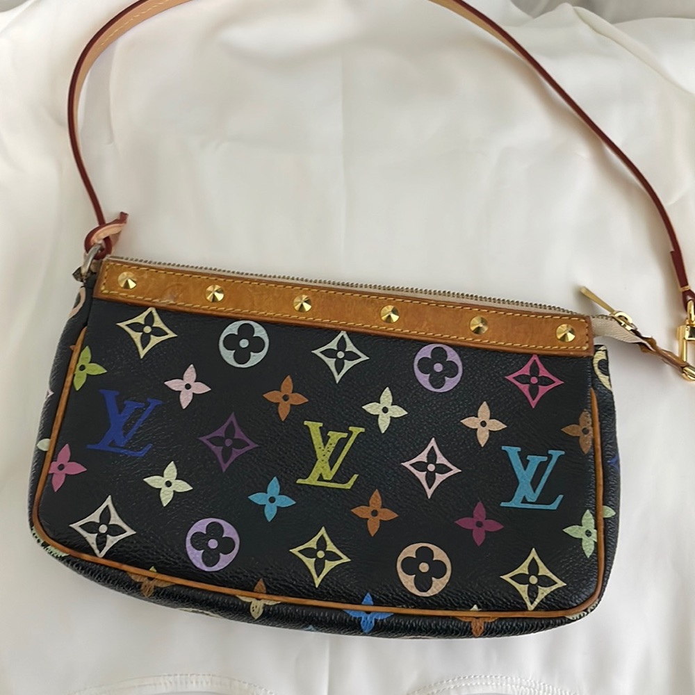 SOLD ❌❌❌ Murakami Louis Vuitton pochette shoulder bag